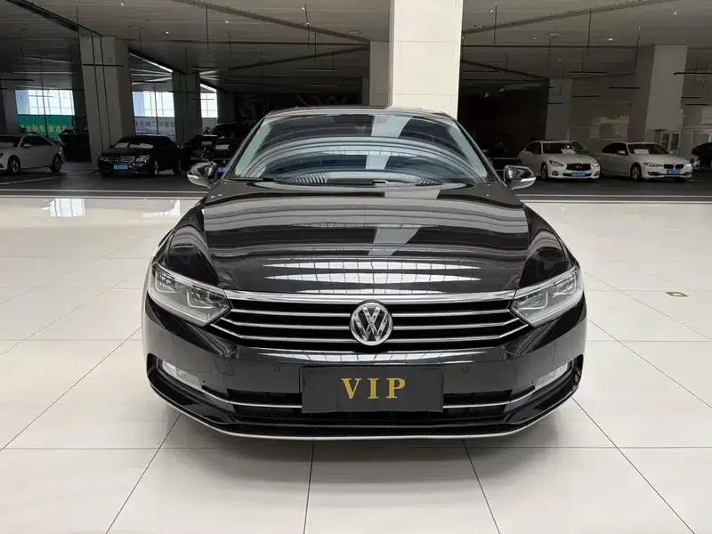 2019 Volkswagen Magotan 330TSI DSG Luxury Edition (National V Emission Standard) — миниатюра 2