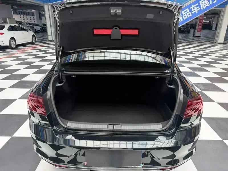 Magotan 2023 2 Millionth Unit Commemorative Edition 280TSI DSG Leading Model — миниатюра 20
