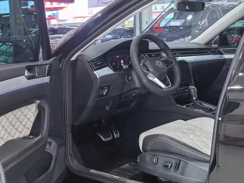 2024 Volkswagen Magotan 330TSI DSG Luxury Edition (2 Million Units Limited Edition) — миниатюра 11