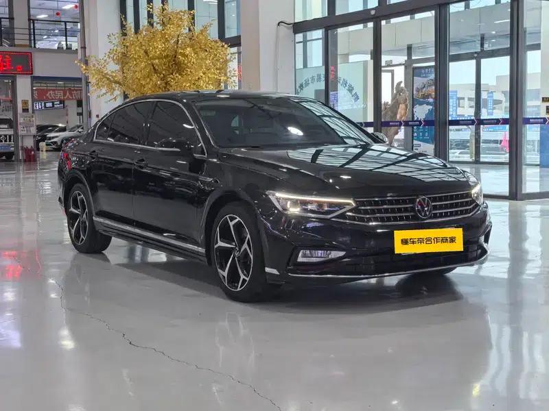 2024 Volkswagen Magotan 330TSI DSG Luxury Edition (2 Million Units Limited Edition) — миниатюра 3