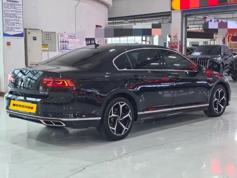 2024 Volkswagen Magotan 330TSI DSG Luxury Edition (2 Million Units Limited Edition) — миниатюра 6