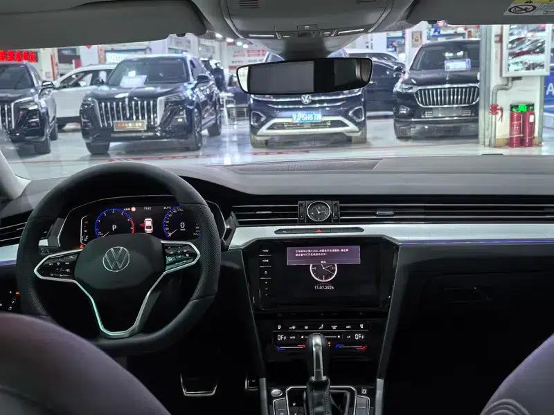 2024 Volkswagen Magotan 330TSI DSG Luxury Edition (2 Million Units Limited Edition) — миниатюра 8