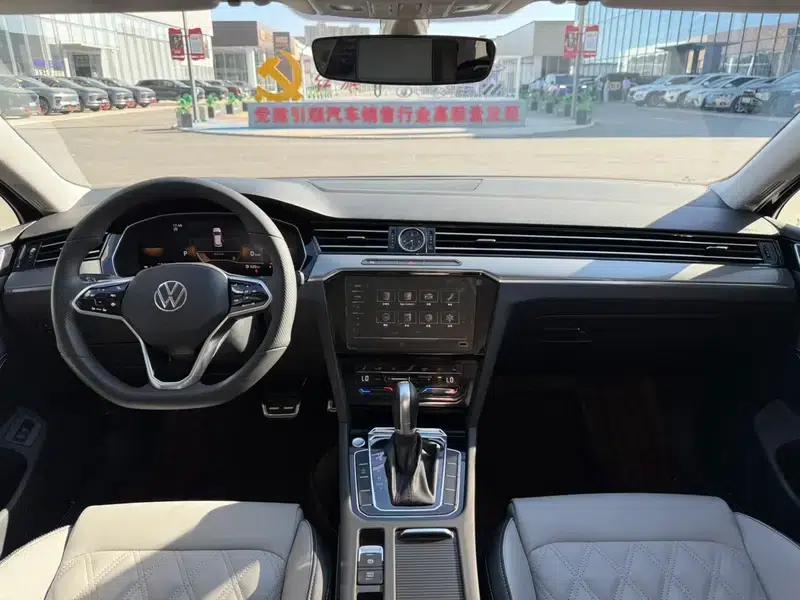 Volkswagen Magotan 2023 2 Millionth Unit Commemorative Edition 330TSI DSG Leading Model — миниатюра 8