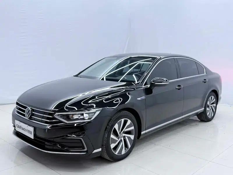2022 Volkswagen Magotan PHEV Luxury Edition — миниатюра 1