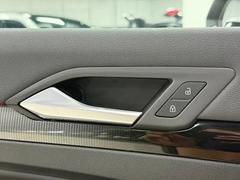 2022 Golf 280TSI DSG R-Line — миниатюра 18