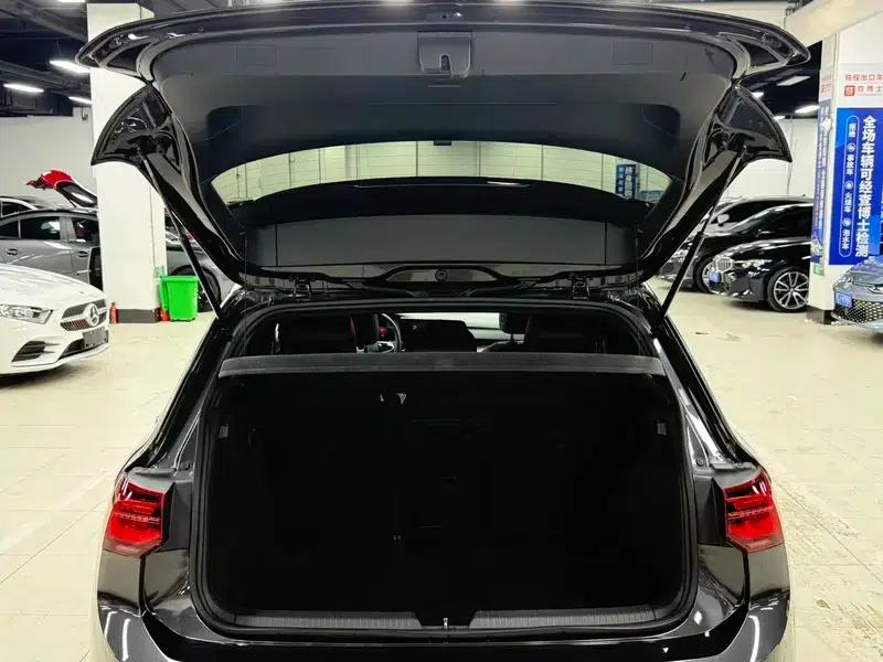 2022 Golf 280TSI DSG R-Line — миниатюра 21