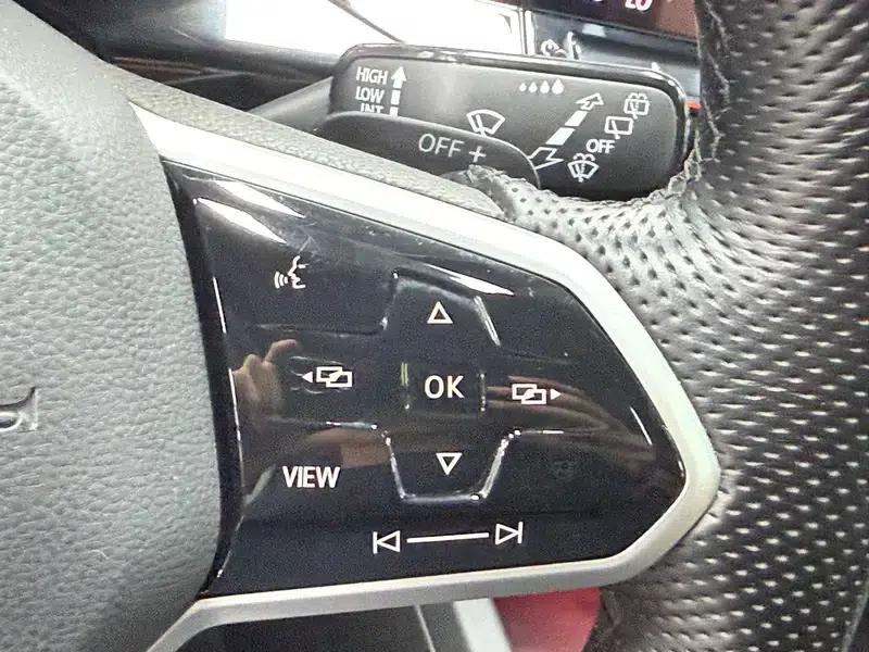2022 Golf 280TSI DSG R-Line — миниатюра 7