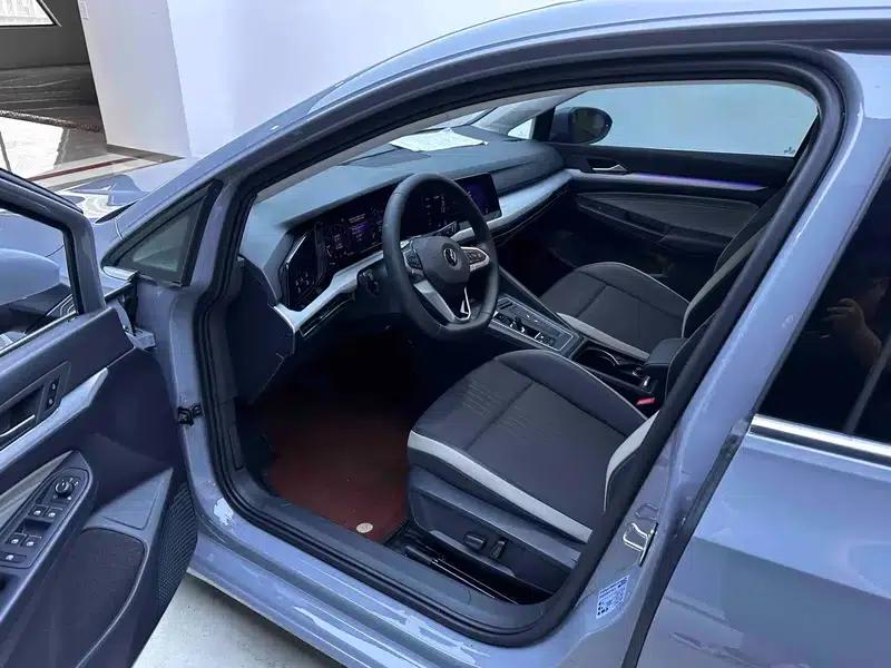 2023 Golf 280TSI DSG Pro — миниатюра 23