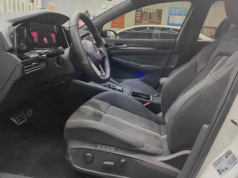 2023 Golf 280TSI DSG R-Line Lite — миниатюра 13