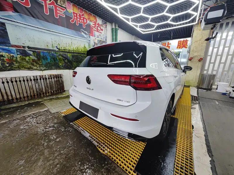2023 Golf 280TSI DSG R-Line Lite — миниатюра 6