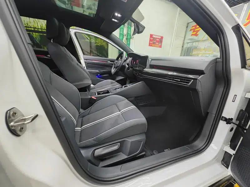 2023 Golf 280TSI DSG R-Line Lite — миниатюра 9