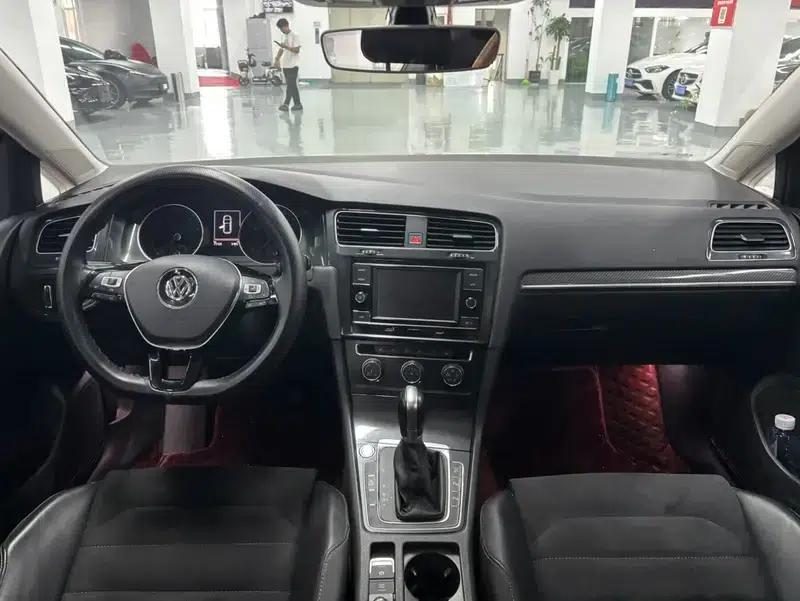 2018 Golf 230TSI Automatic Luxury — миниатюра 12