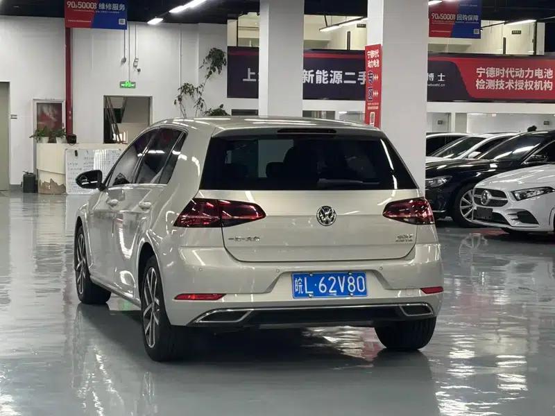 2018 Golf 230TSI Automatic Luxury — миниатюра 3