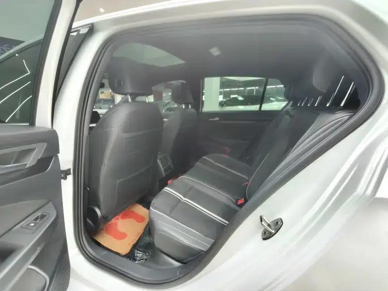 2021 Golf 280TSI DSG R-Line — миниатюра 16