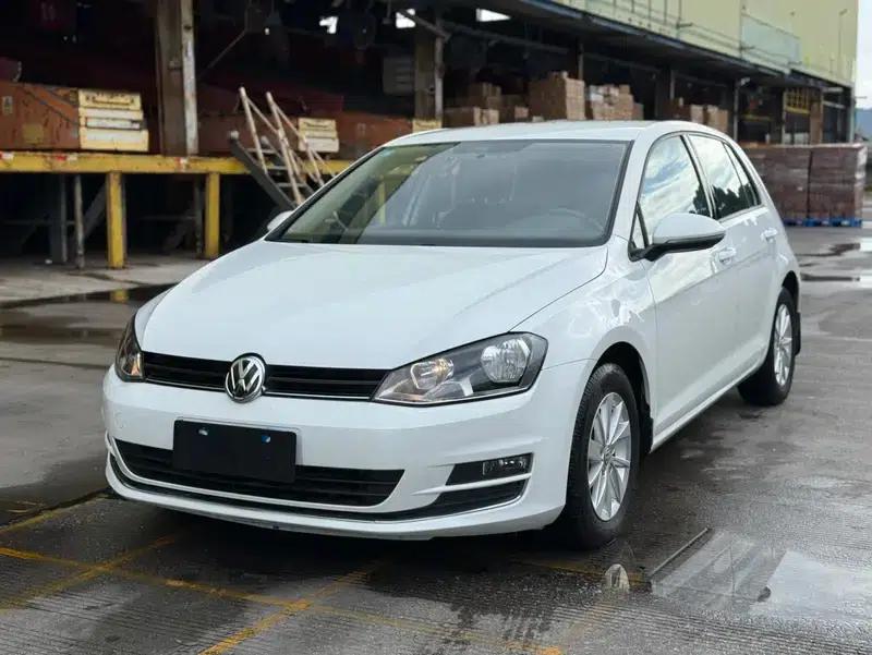 2015 Golf 1.6L Automatic Fashion Edition — миниатюра 1