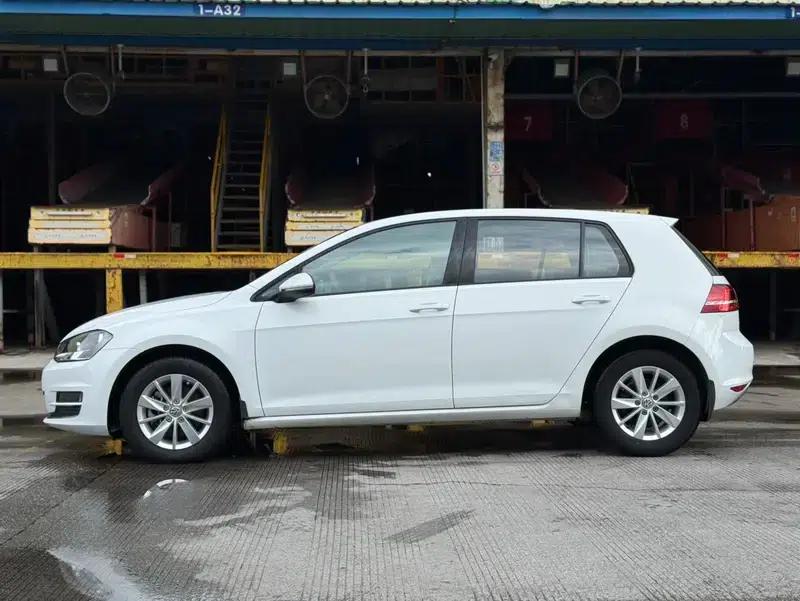 2015 Golf 1.6L Automatic Fashion Edition — миниатюра 3