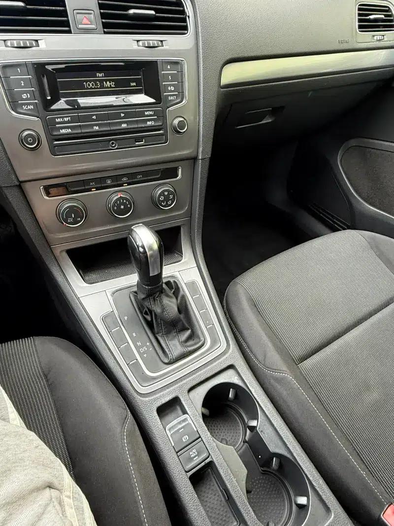 2015 Golf 1.6L Automatic Fashion Edition — миниатюра 8