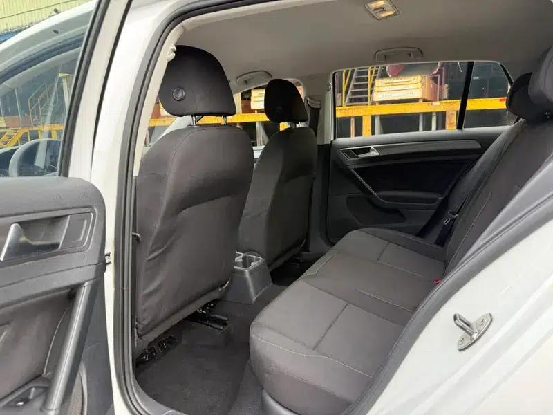 2015 Golf 1.6L Automatic Fashion Edition — миниатюра 10