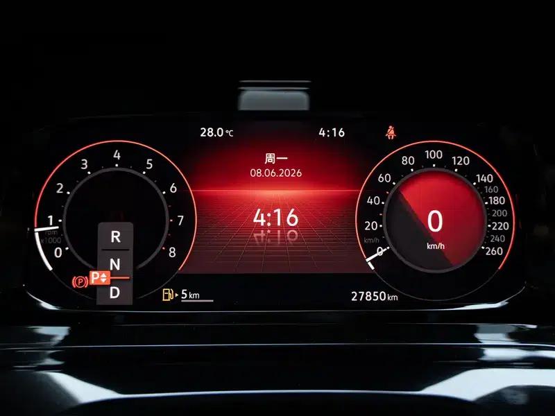 2022 Golf 280TSI DSG R-Line — миниатюра 17