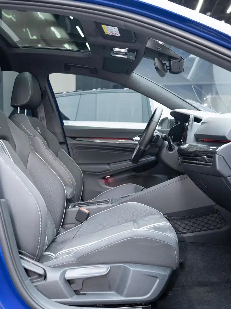 2022 Golf 280TSI DSG R-Line — миниатюра 20
