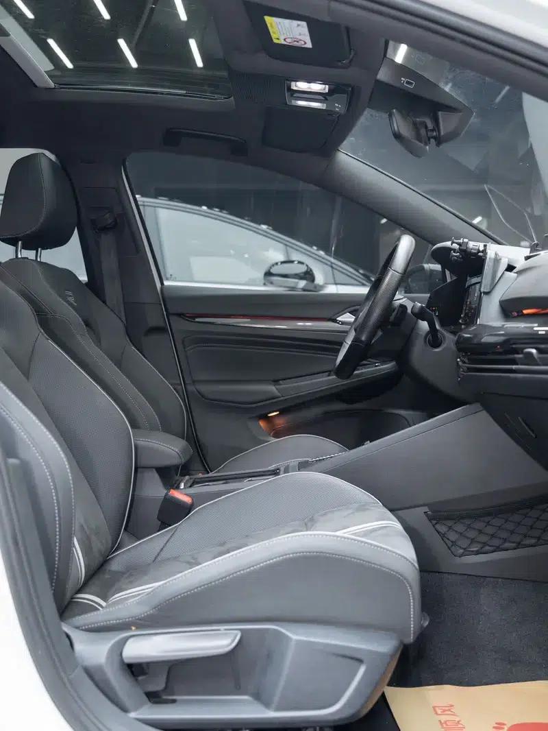 2021 Golf 280TSI DSG R-Line — миниатюра 21