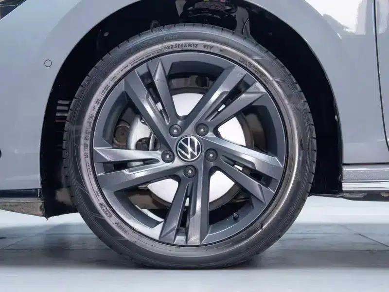2022 Golf 280TSI DSG R-Line — миниатюра 15