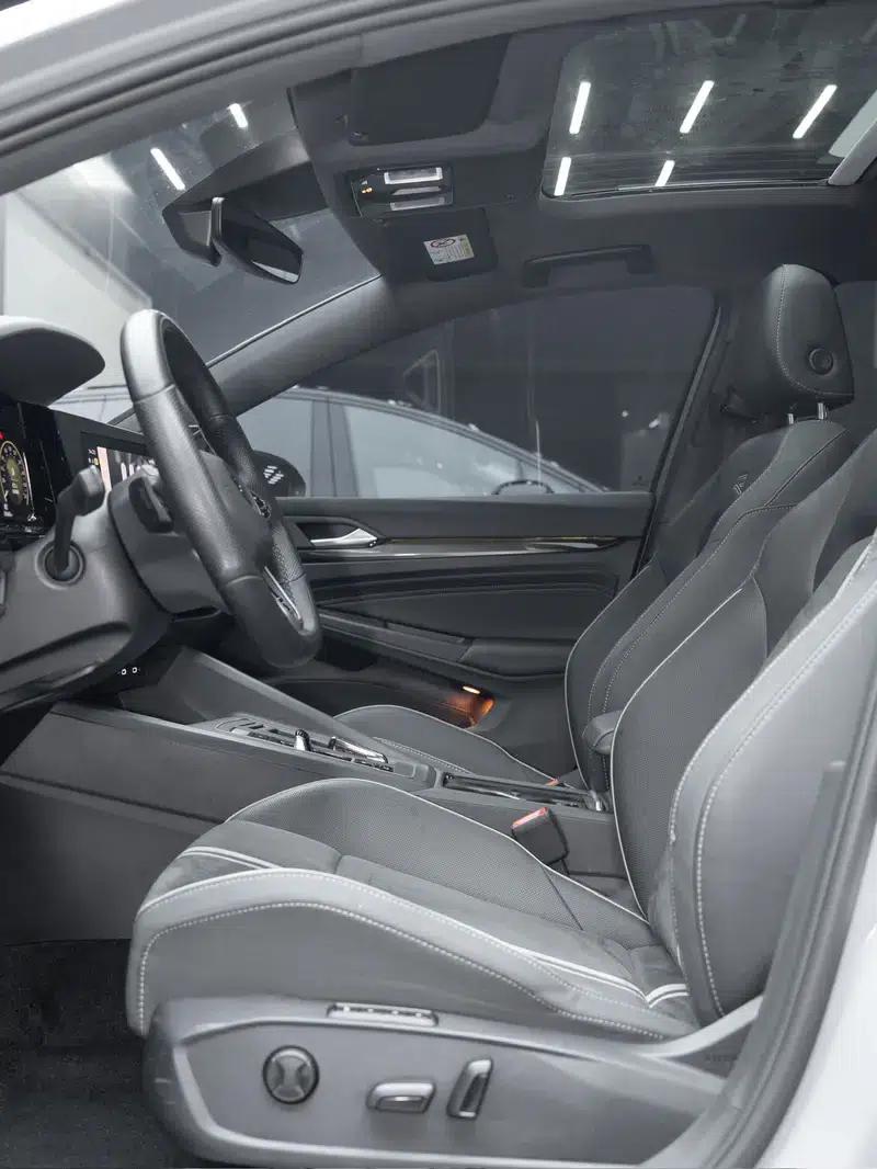 2022 Golf 280TSI DSG R-Line — миниатюра 24