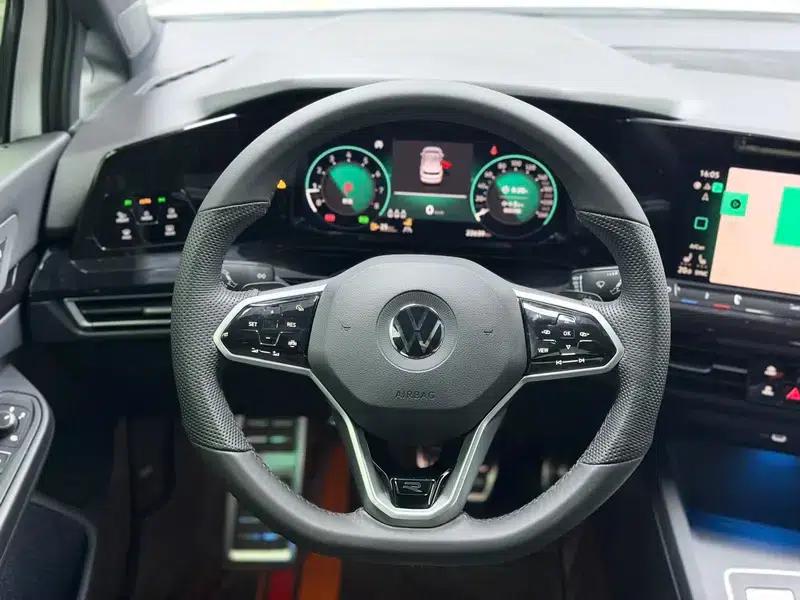 2023 Golf 280TSI DSG R-Line — миниатюра 11