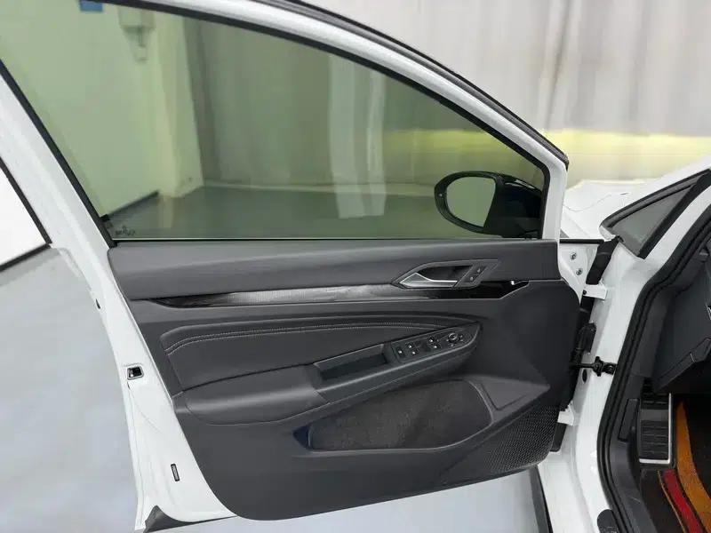 2023 Golf 280TSI DSG R-Line — миниатюра 16