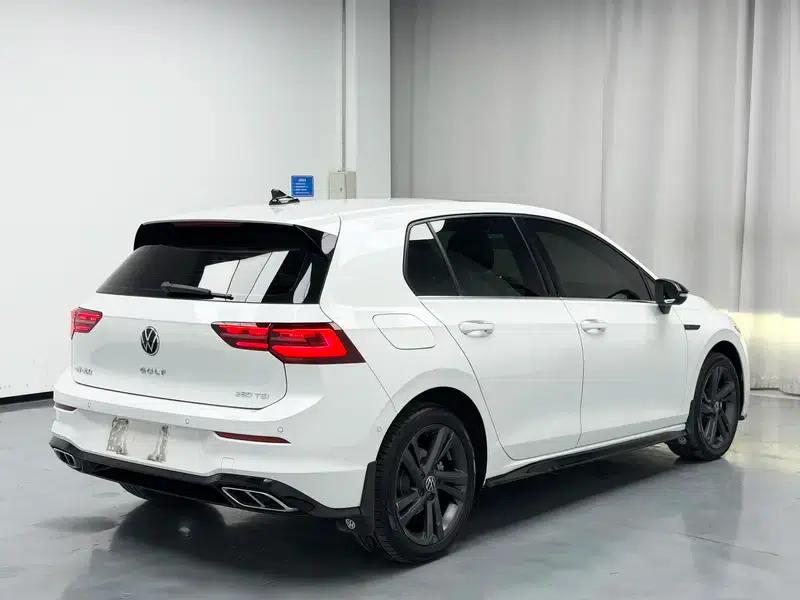 2023 Golf 280TSI DSG R-Line — миниатюра 7