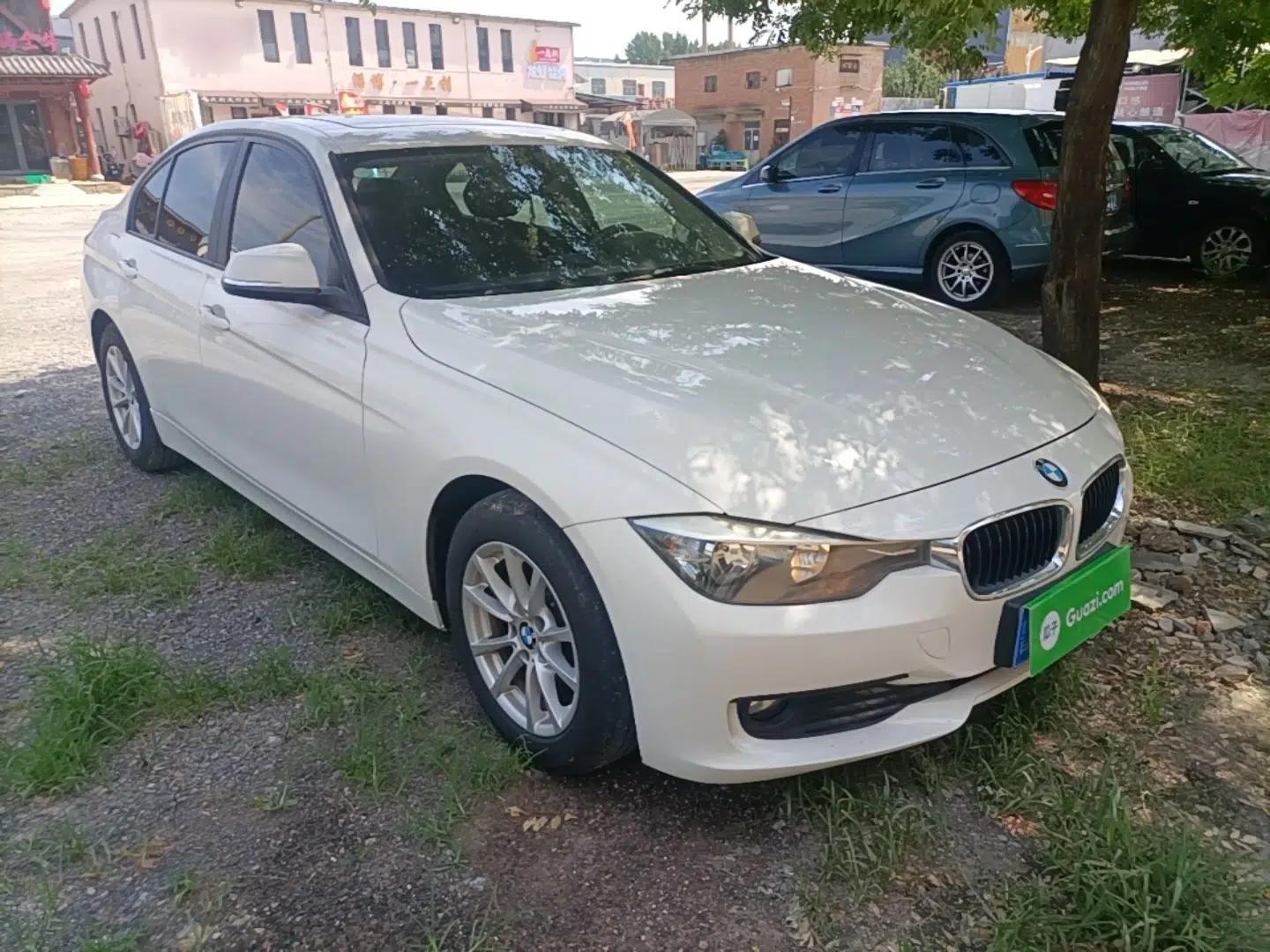 BMW 3 Series 2015 316i Active Edition — миниатюра 12