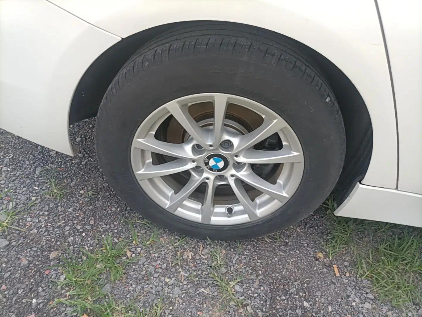 BMW 3 Series 2015 316i Active Edition — миниатюра 16