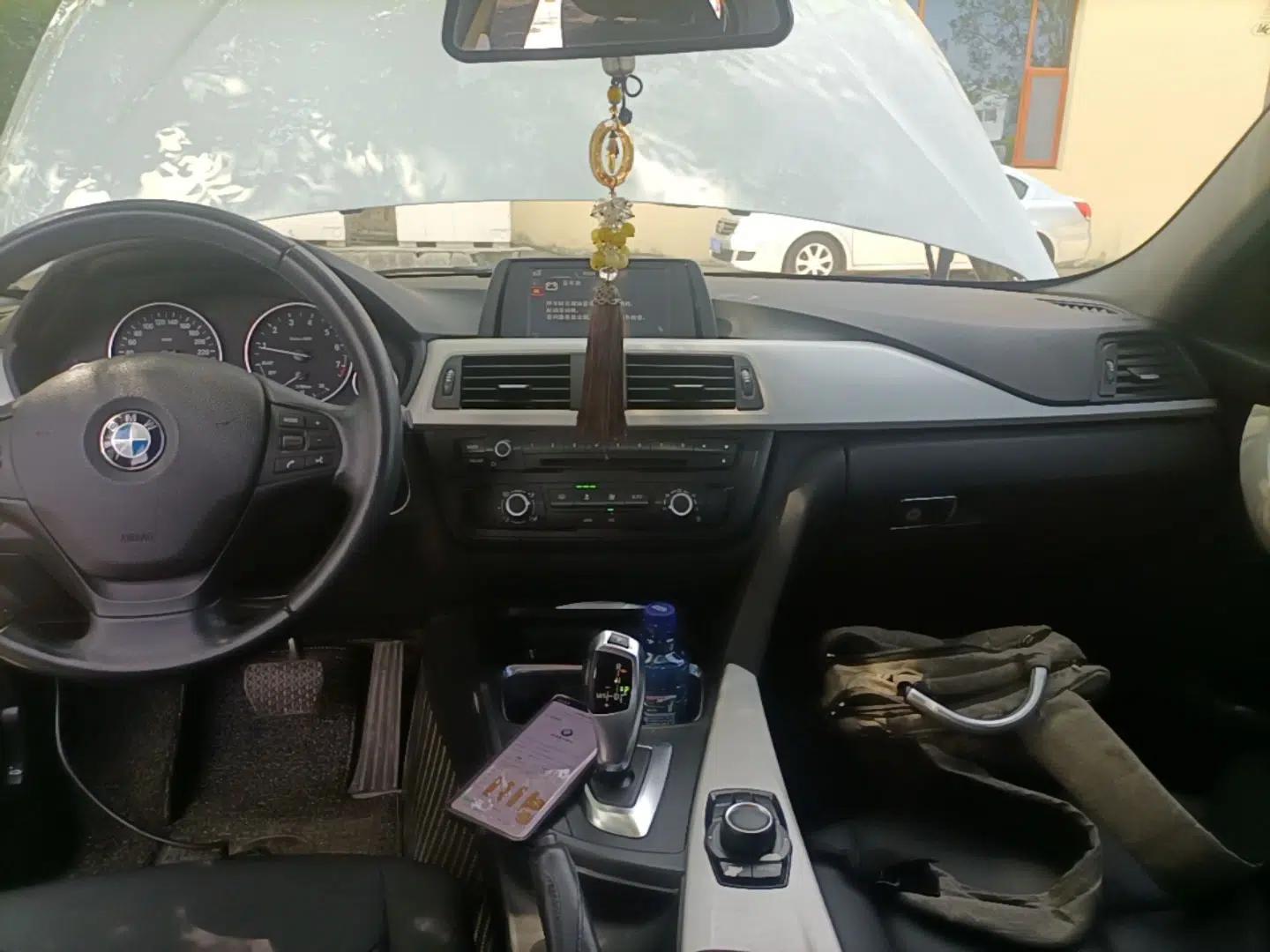 BMW 3 Series 2015 316i Active Edition — миниатюра 20