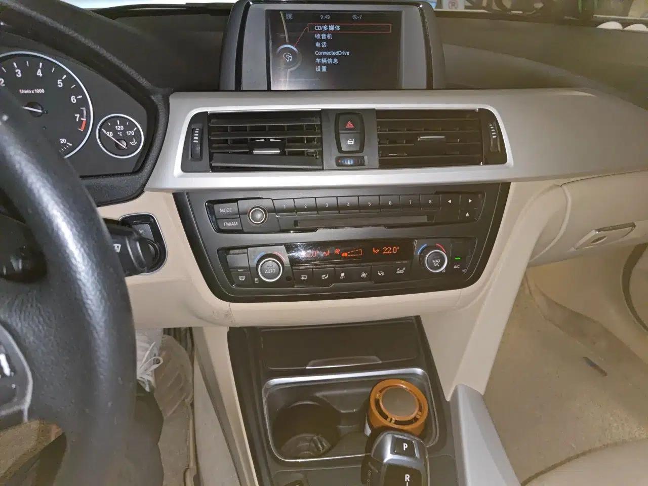 BMW 3 Series 2014 320Li Fashion Model — миниатюра 13