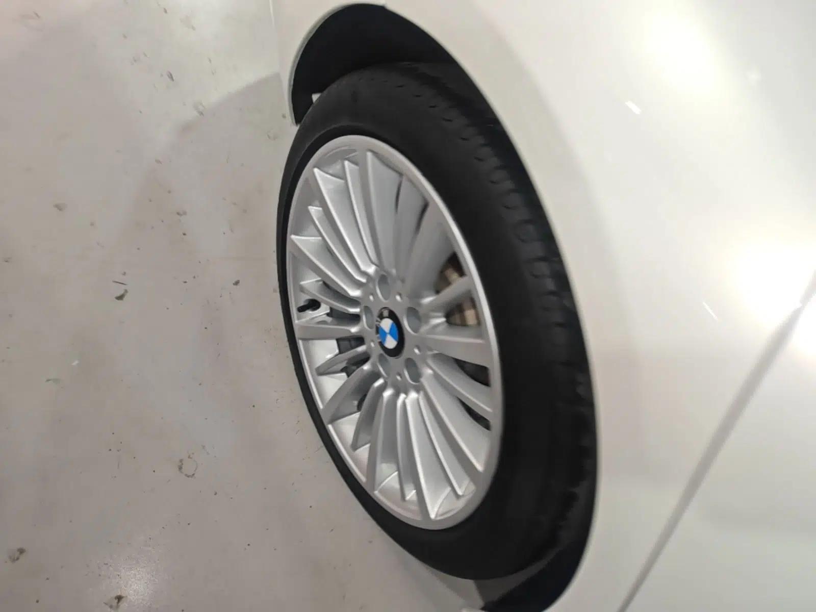 BMW 3 Series 2018 320Li Fashion Model — миниатюра 11