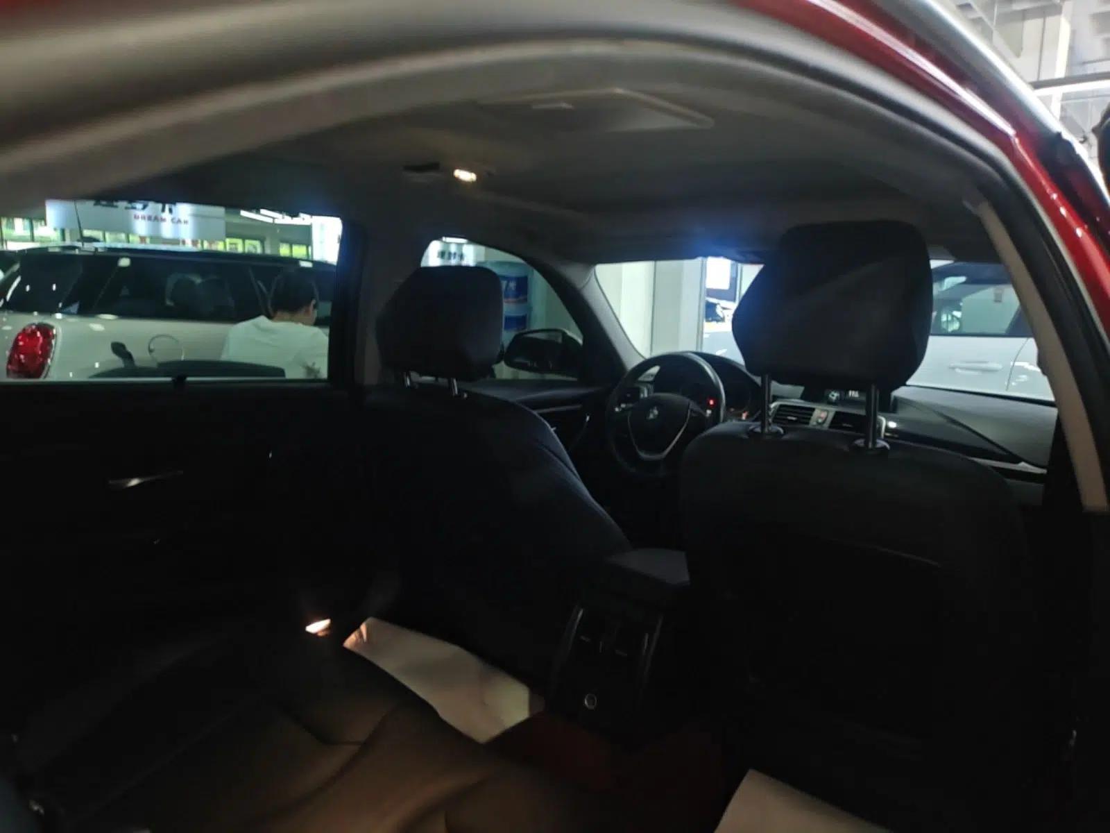 BMW 3 Series 2018 320Li Fashion Model — миниатюра 21