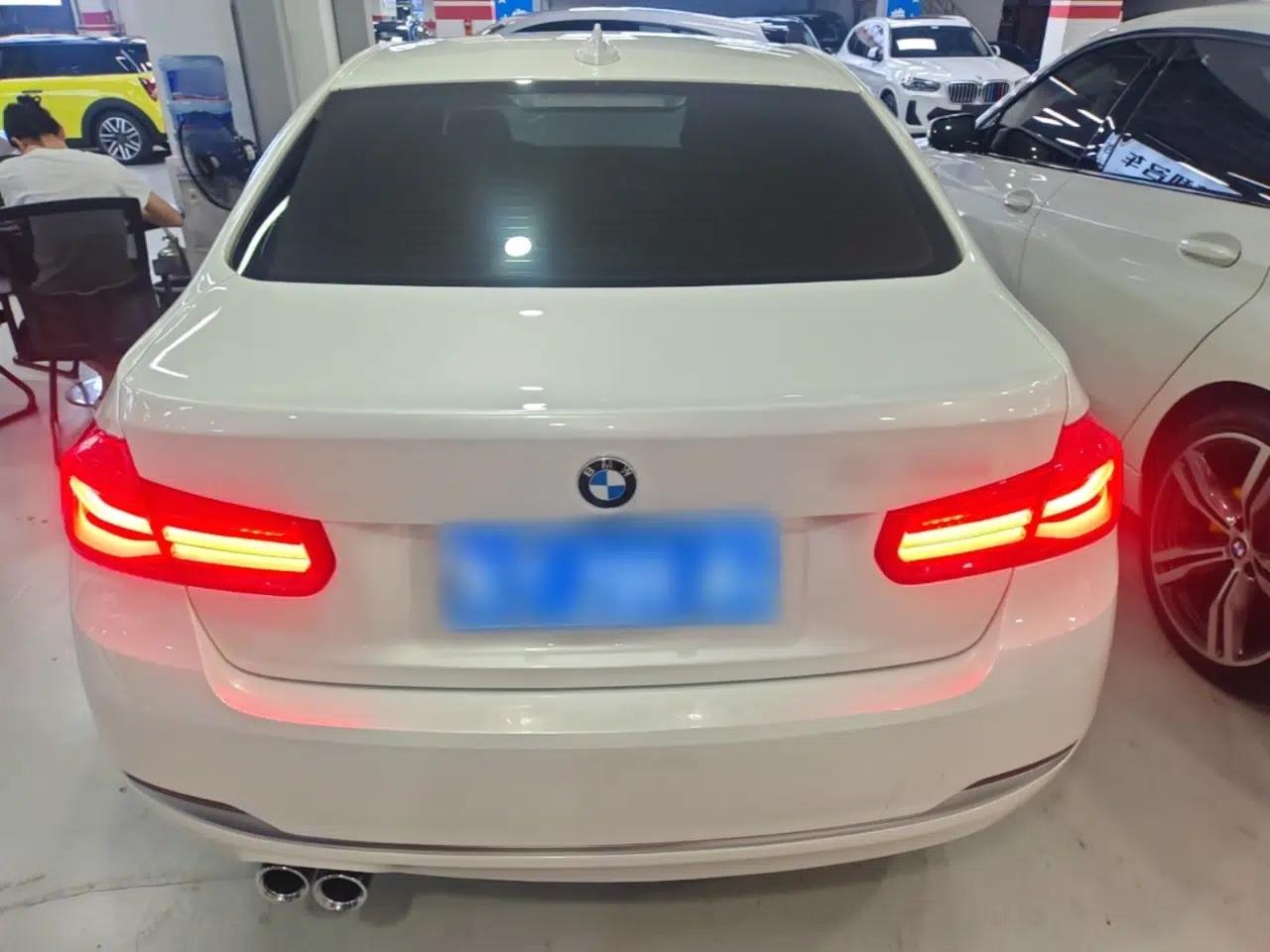 BMW 3 Series 2018 320Li Fashion Model — миниатюра 5