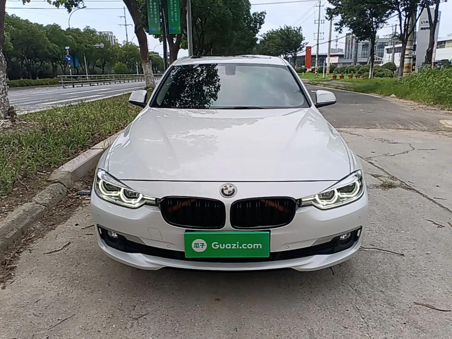 BMW 3 Series 2018 320Li Fashion Model — миниатюра 2