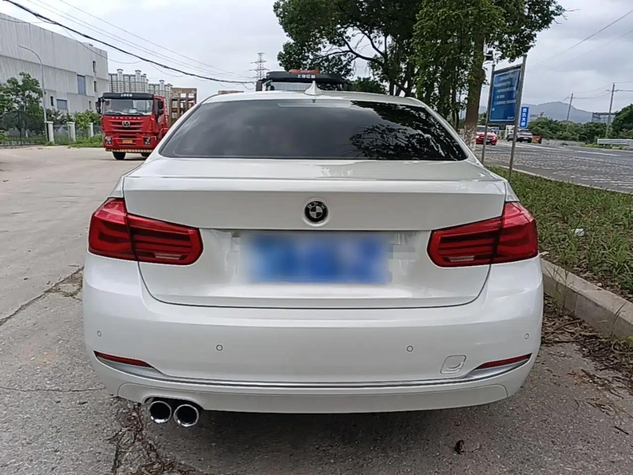 BMW 3 Series 2018 320Li Fashion Model — миниатюра 5