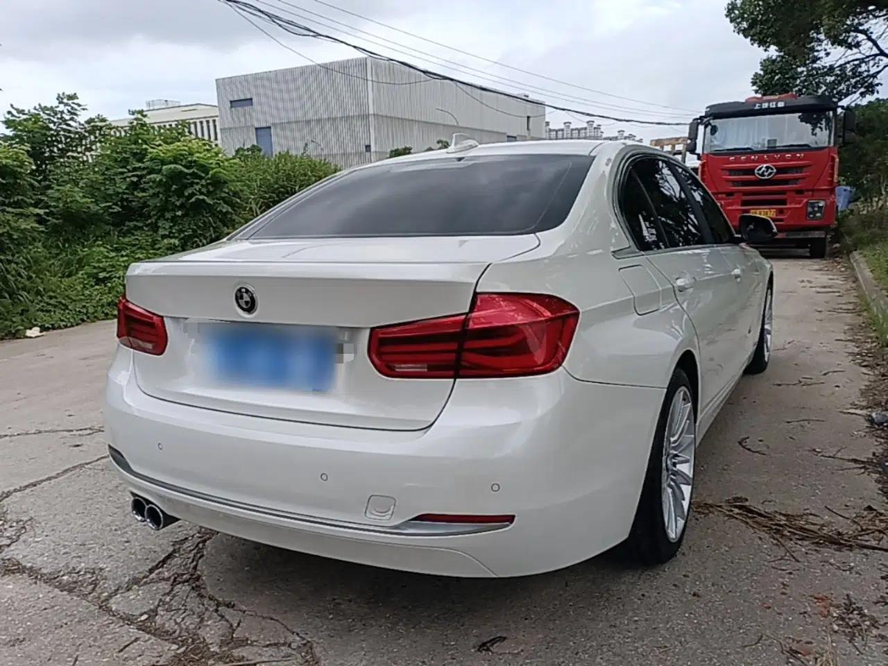 BMW 3 Series 2018 320Li Fashion Model — миниатюра 6