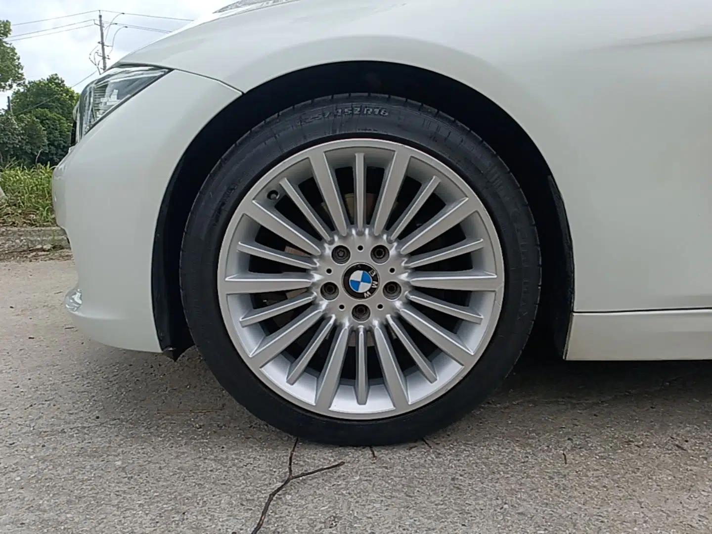 BMW 3 Series 2018 320Li Fashion Model — миниатюра 10