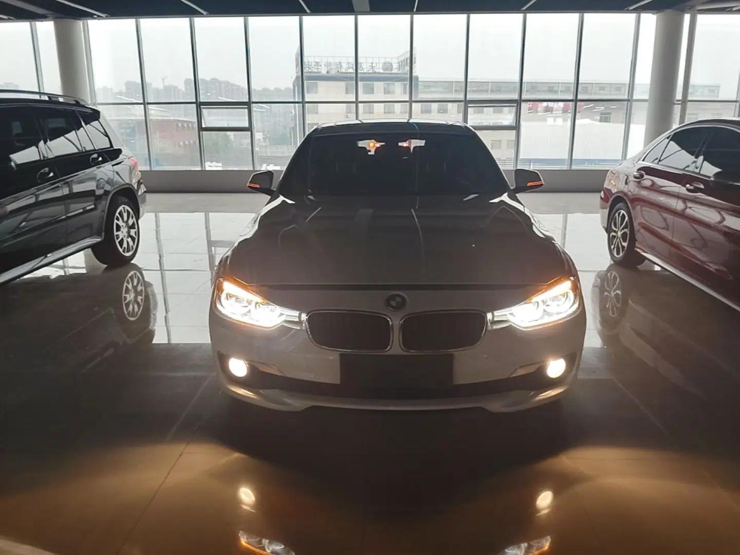 BMW 3 Series 2017 320Li Fashion Model — миниатюра 2