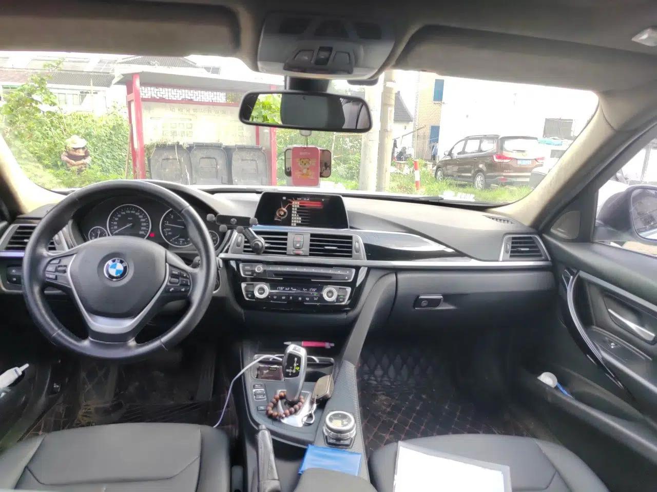 BMW 3 Series 2016 320Li Fashion Model — миниатюра 9