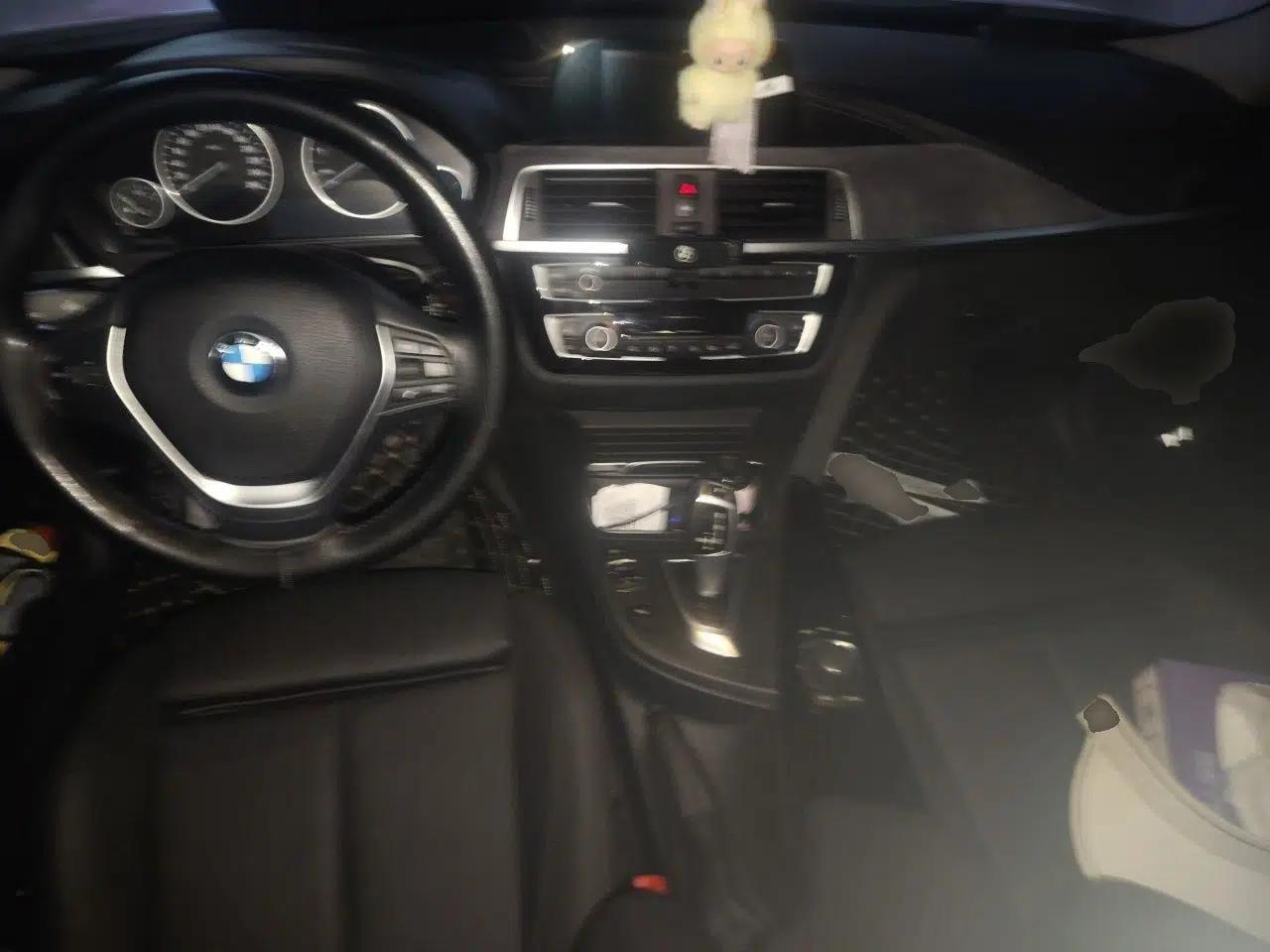 BMW 3 Series 2018 318i — миниатюра 9