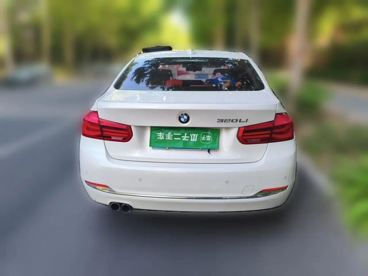 BMW 3 Series 2017 320Li Fashion Model — миниатюра 5