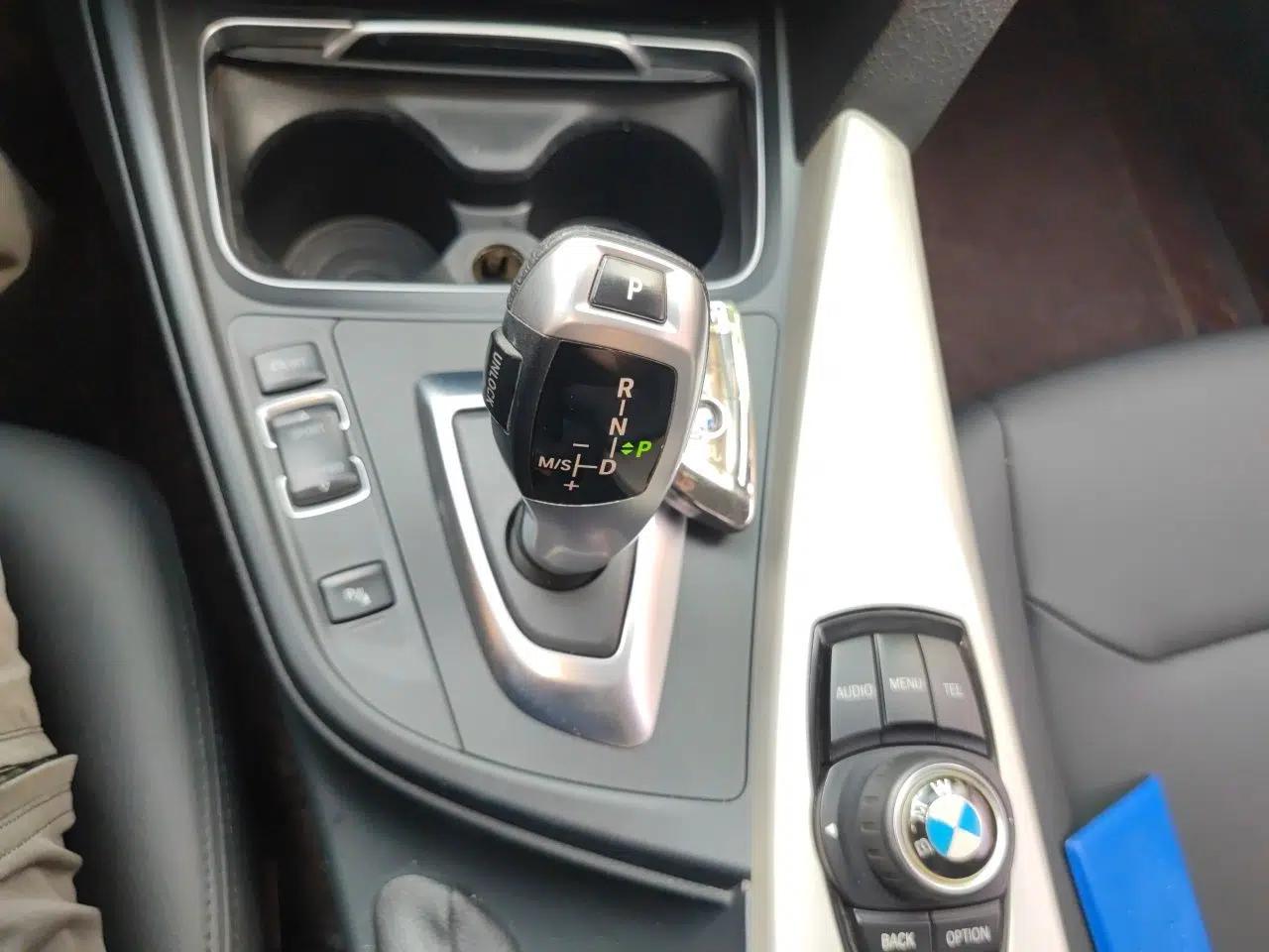 BMW 3 Series 2016 328Li Fashion Model — миниатюра 14