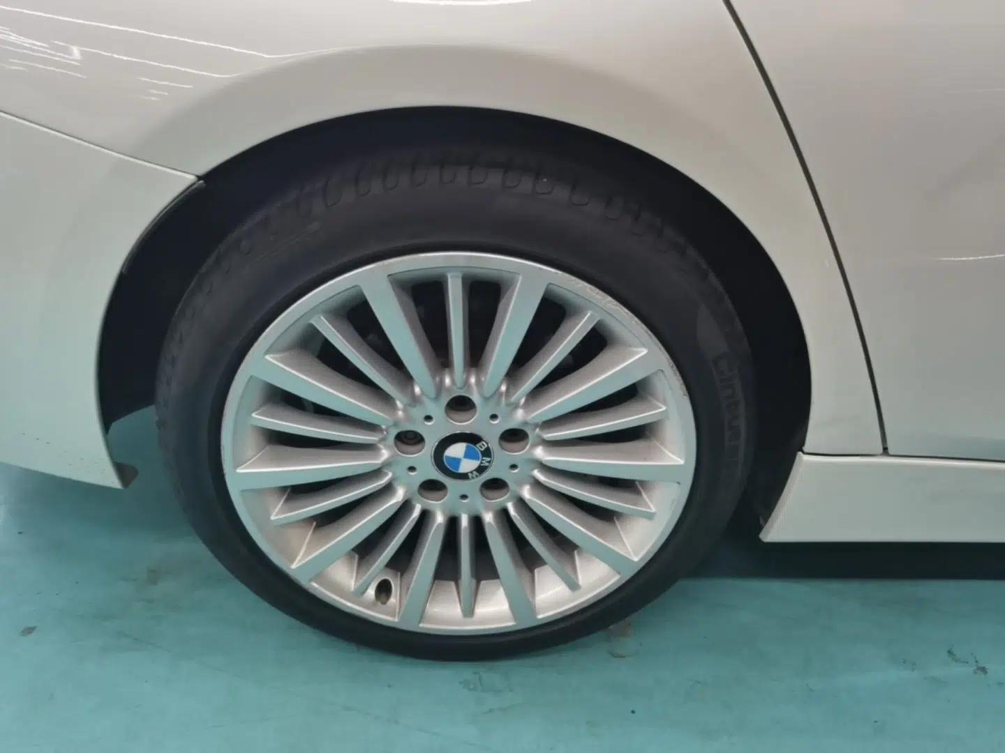 BMW 3 Series 2018 320Li Fashion Model — миниатюра 16