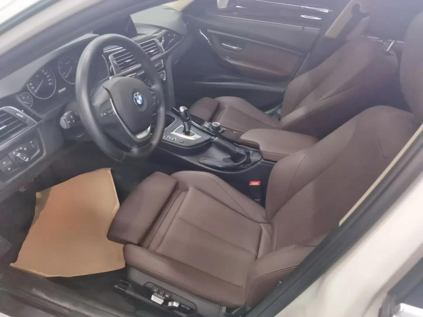 BMW 3 Series 2018 320Li Fashion Model — миниатюра 22
