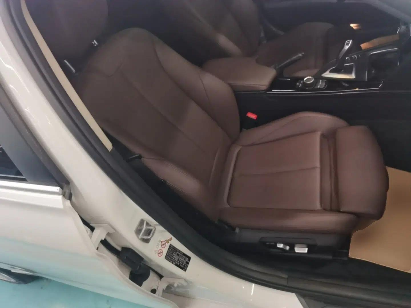 BMW 3 Series 2018 320Li Fashion Model — миниатюра 24