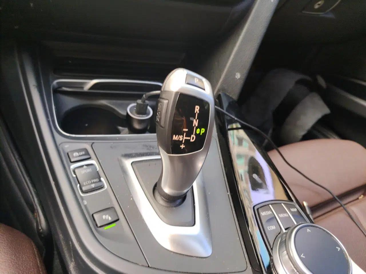 BMW 3 Series 2019 320Li Fashion Model — миниатюра 14